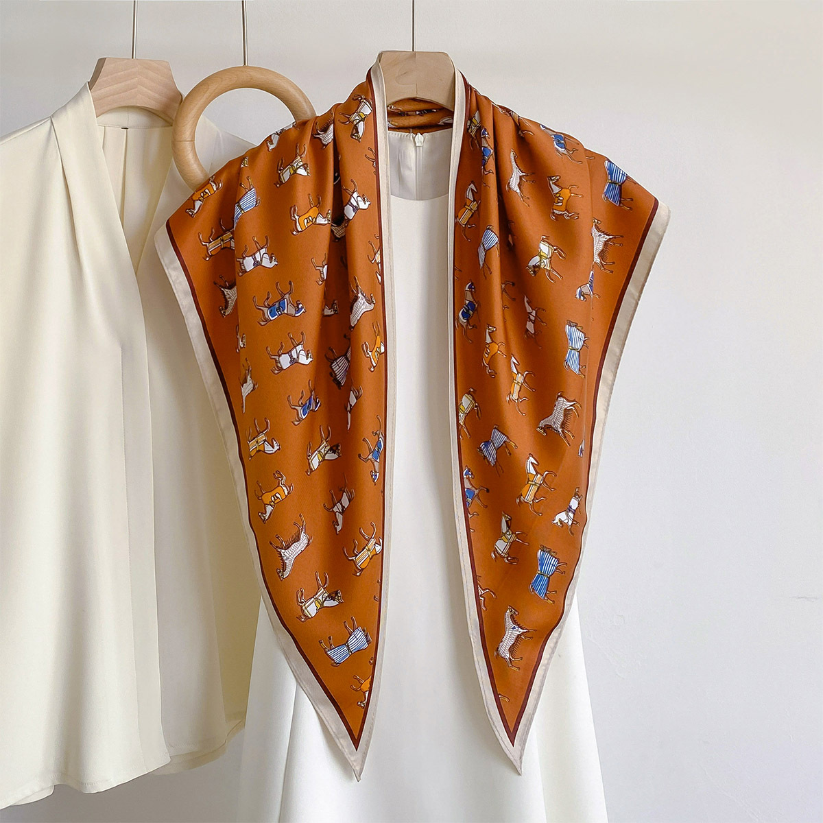 Bandana Multi Way - Trendy Satin Triangle Shawl Horse Figure