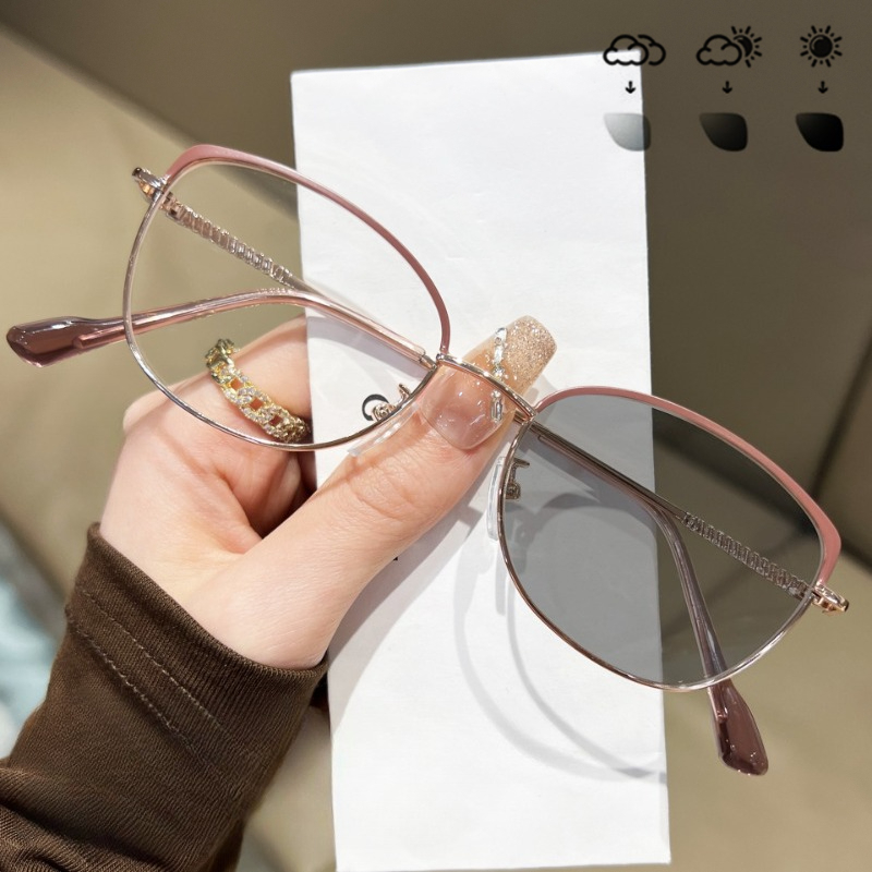 Ultra-lightweight Metal Frame  - đánh giá và giá Street Fashion Definition