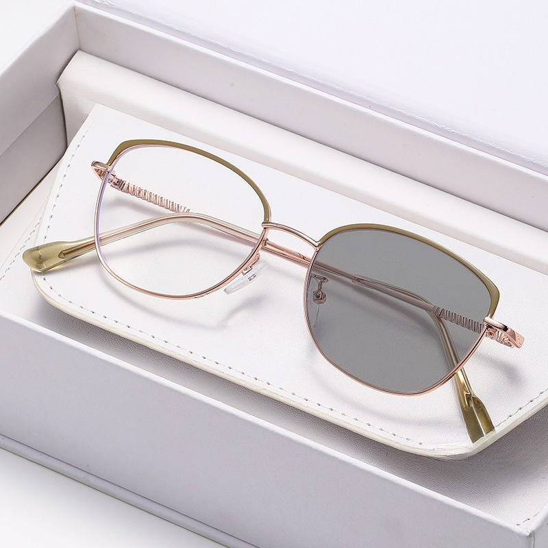 New Ultra-lightweight Metal Fr - đánh giá và giá Street Fashion Definition